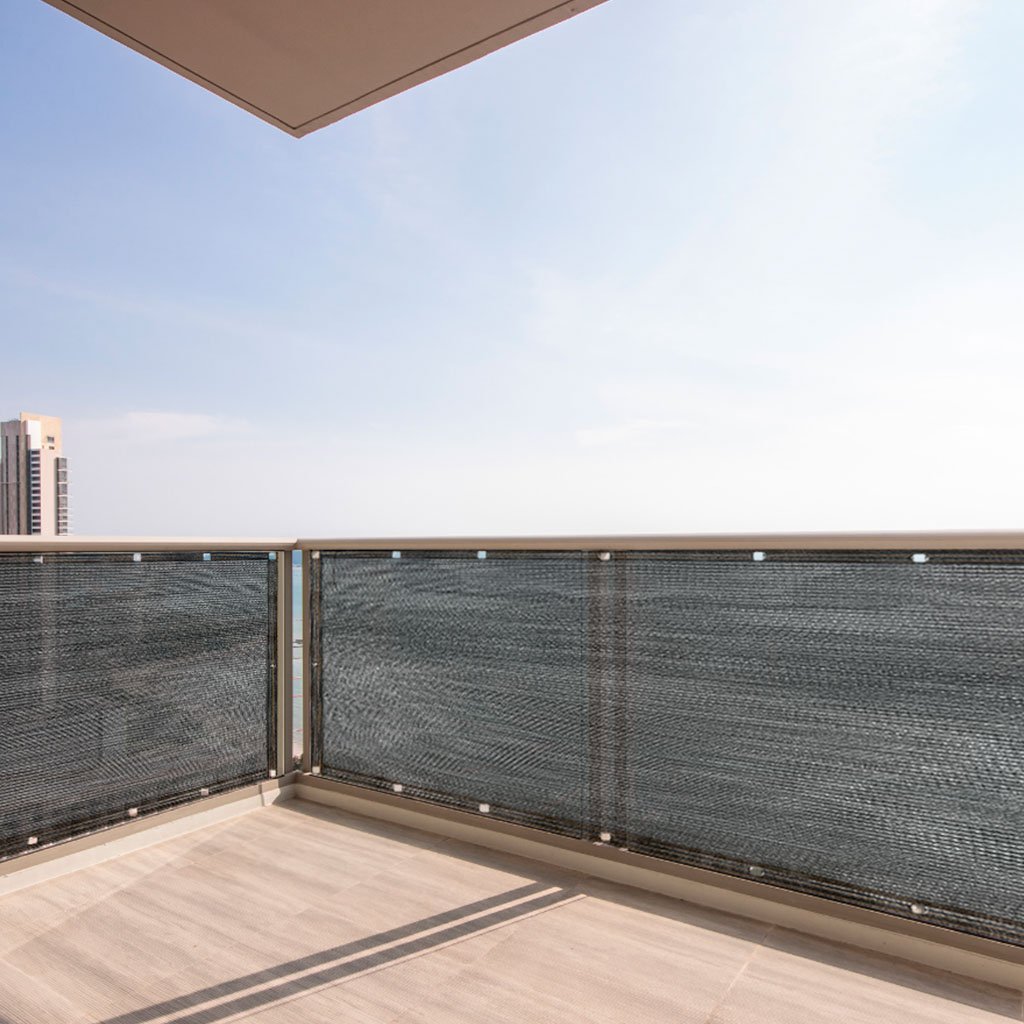 Oslona-balkonowa-LUARO-mata-maskujaca-siatka-cieniujaca-na-balkon-taras-150g-m2-105x700cm-UV-Trytytki-170504 Balkono danga LUARO maskuojamasis kilimėlis balkono terasos šešėlių tinklelis 150g/m2 105x700cm UV + Tritics
