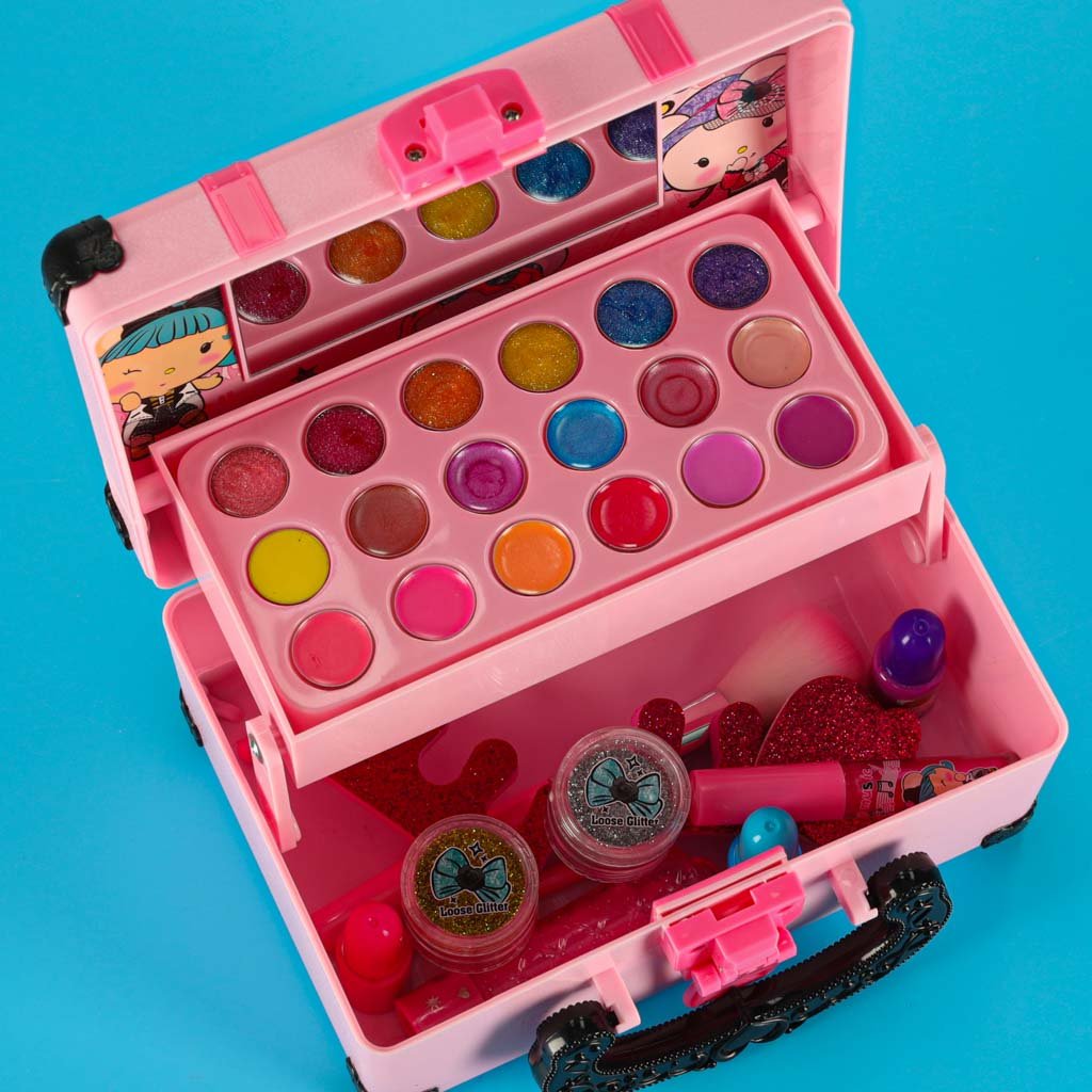 Kuferek-zestaw-kosmetykow-do-makijazu-i-paznokci-makeup-kosmetyki-cienie-lakiery-walizka-172307 Makiažo ir nagų rinkinys makiažo kosmetika šešėliai lakai lagaminas