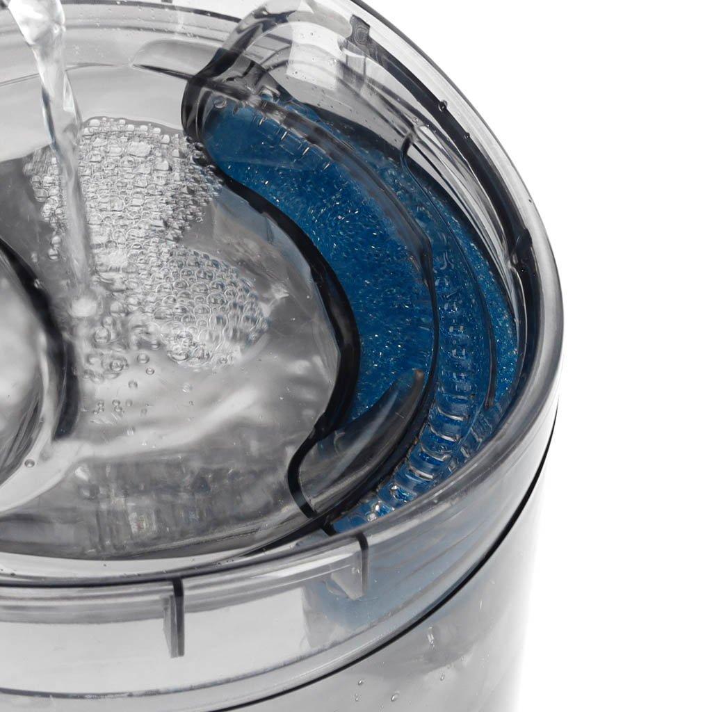 Gertuvė šunims ir katėms automatinė USB gertuvė 1,8 l valymo filtras